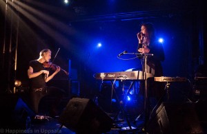 Broken Twin and violinist Nils Gröndal(left)